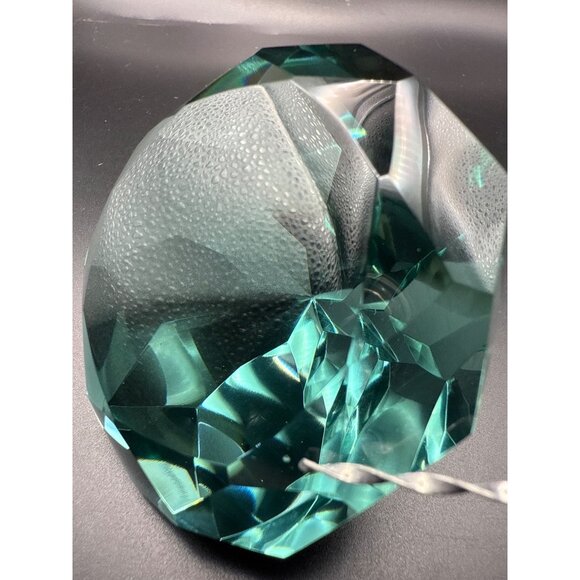 Faceted Green Crystal Prism Paperweight 3 inch  x 2.5 inch - Picture 3 of 6